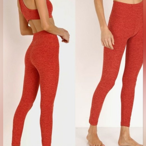 Beyond Yoga Bestselling Leggings In Scarlett Sienna Midi Length - Picture 2 of 12